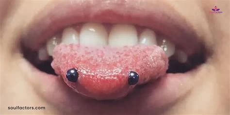 why is snake eyes piercing dangerous|The Pros and Cons of Snake Eyes Piercing